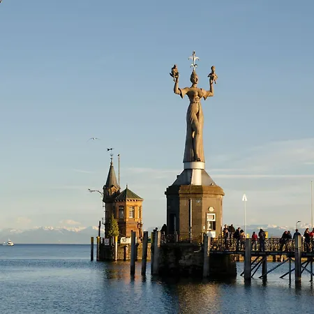 Seeglueck Sonnenschein Uni Nahes Und Nahes Mit Grossem Suedbalkon Und Tiefgaragenstellplatz Διαμέρισμα