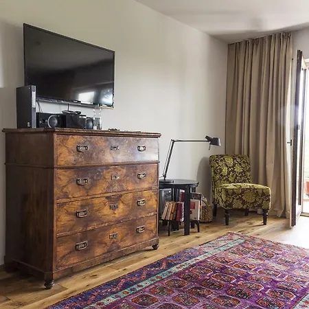 Seeglueck Sonnenschein Uni Nahes Und Nahes Mit Grossem Suedbalkon Und Tiefgaragenstellplatz Констанц