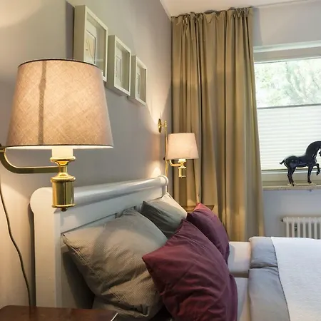 Seeglueck Sonnenschein Uni Nahes Und Nahes Mit Grossem Suedbalkon Und Tiefgaragenstellplatz Constance