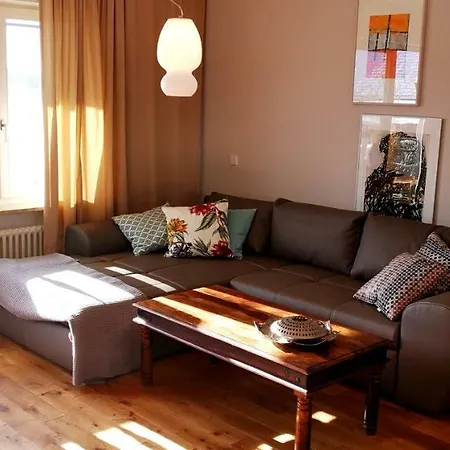 Seeglueck Sonnenschein Uni Nahes Und Nahes Mit Grossem Suedbalkon Und Tiefgaragenstellplatz Konstanz